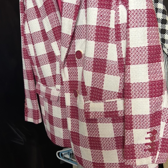 Liz Claiborne cranberry blazer - Picture 4 of 4